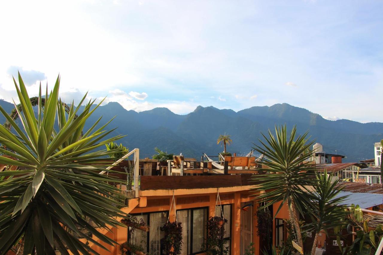 Amigos Hotel San Pedro La Laguna Buitenkant foto